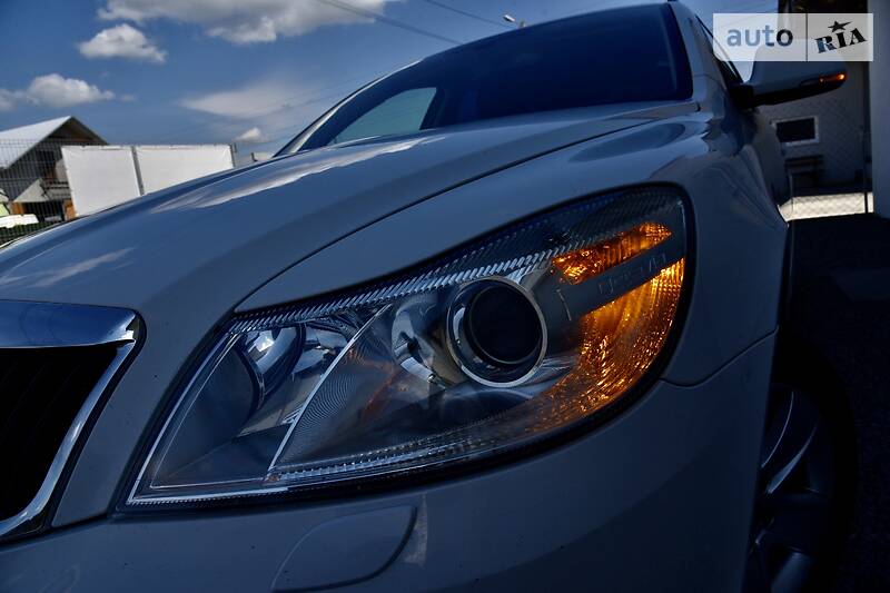 Універсал Skoda Octavia 2012 в Дрогобичі
