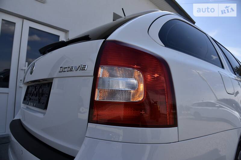 Універсал Skoda Octavia 2012 в Дрогобичі