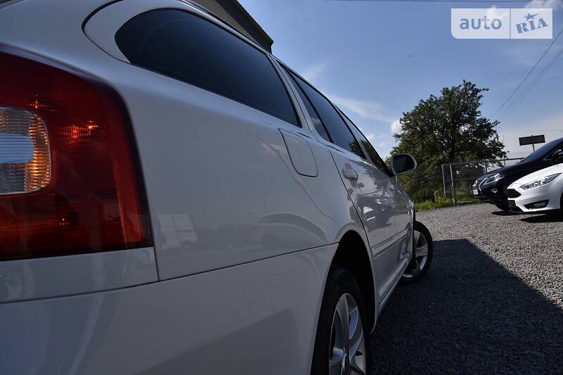 Універсал Skoda Octavia 2012 в Дрогобичі