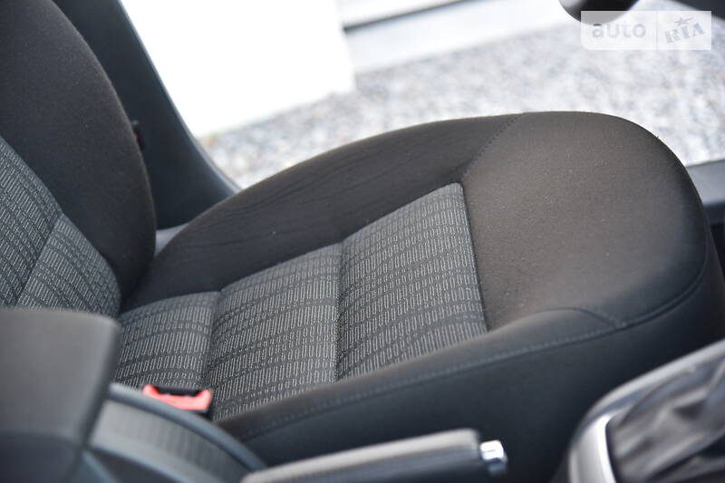 Універсал Skoda Octavia 2012 в Дрогобичі