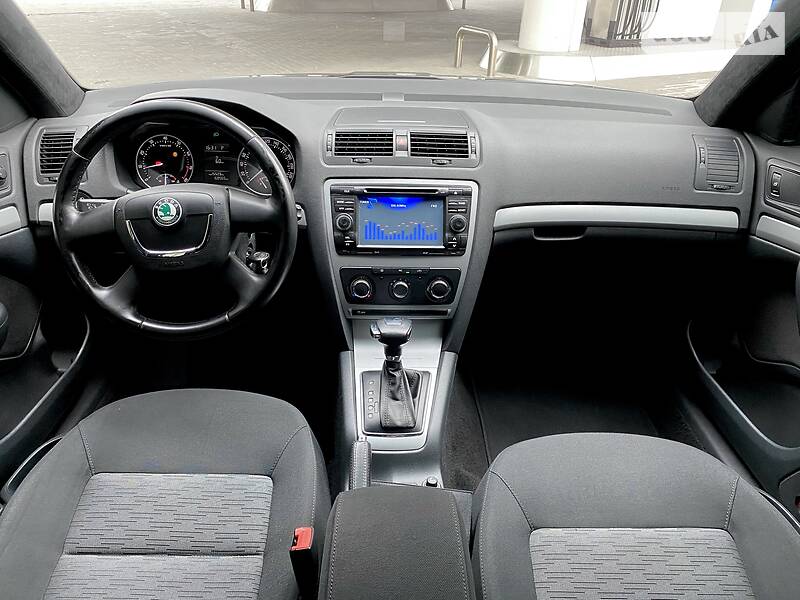 Седан Skoda Octavia 2012 в Дніпрі