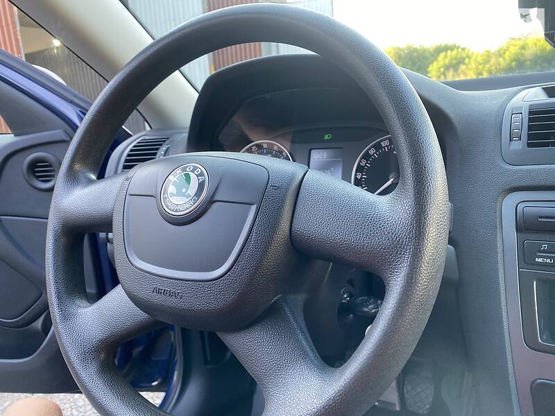 Седан Skoda Octavia 2012 в Луцьку