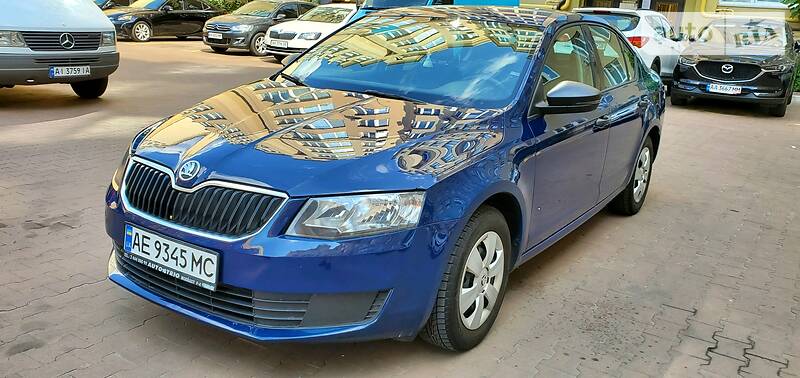 Седан Skoda Octavia 2013 в 