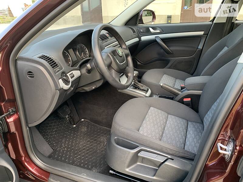 Ліфтбек Skoda Octavia 2010 в Тернополі фото 12 Ліфтбек Skoda Octavia 2010 в Тернополі