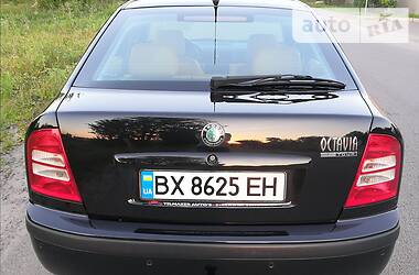 Ліфтбек Skoda Octavia 2002 в 