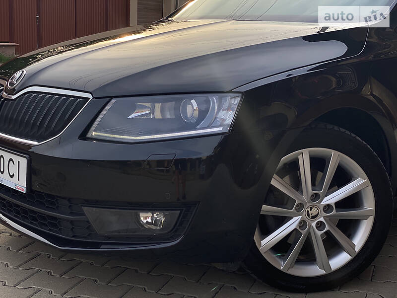 Седан Skoda Octavia 2015 в Ужгороде