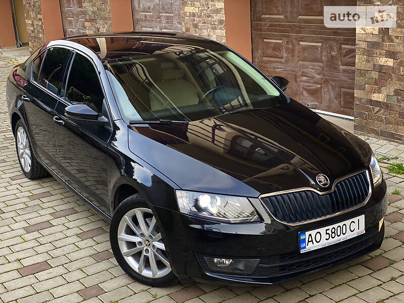 Седан Skoda Octavia 2015 в Ужгороде