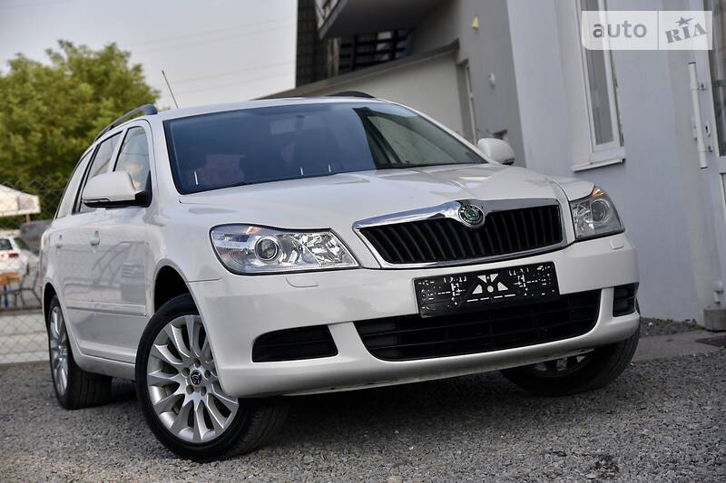 Універсал Skoda Octavia 2011 в Дрогобичі