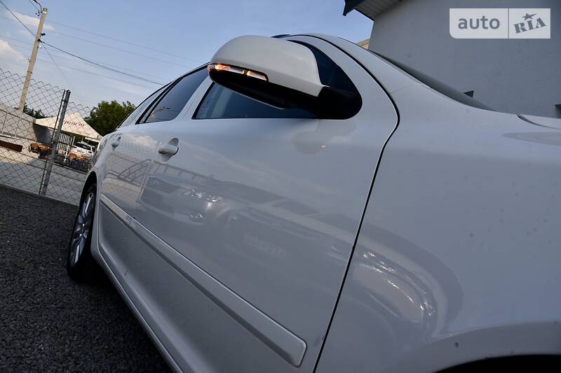 Універсал Skoda Octavia 2011 в Дрогобичі