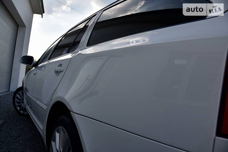 Універсал Skoda Octavia 2011 в Дрогобичі