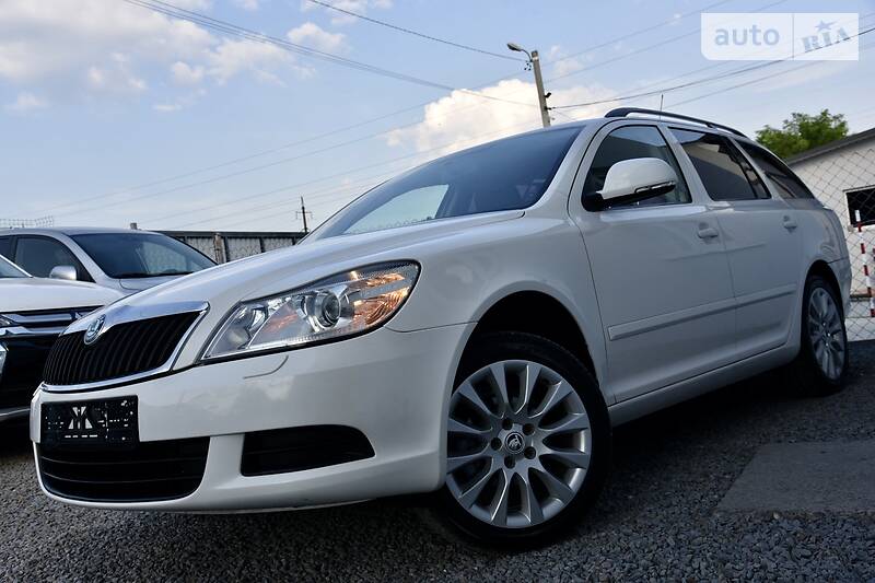 Універсал Skoda Octavia 2011 в Дрогобичі
