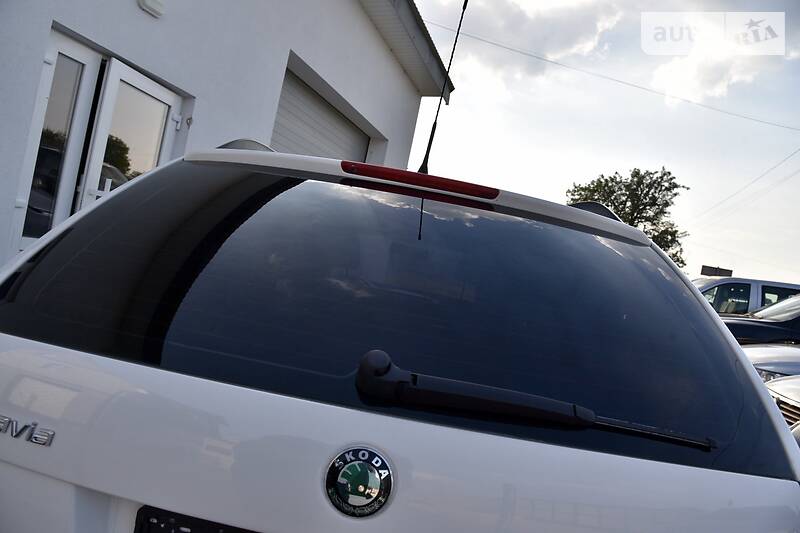Універсал Skoda Octavia 2011 в Дрогобичі