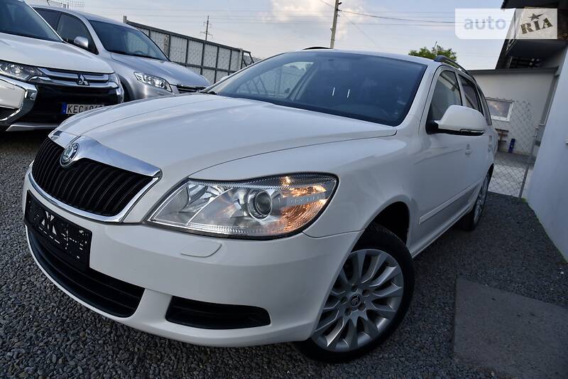 Універсал Skoda Octavia 2011 в Дрогобичі