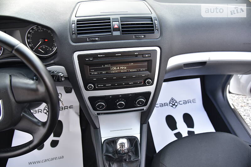 Універсал Skoda Octavia 2011 в Дрогобичі