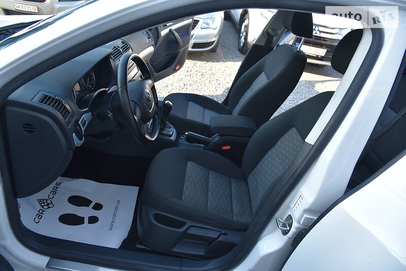 Універсал Skoda Octavia 2011 в Дрогобичі