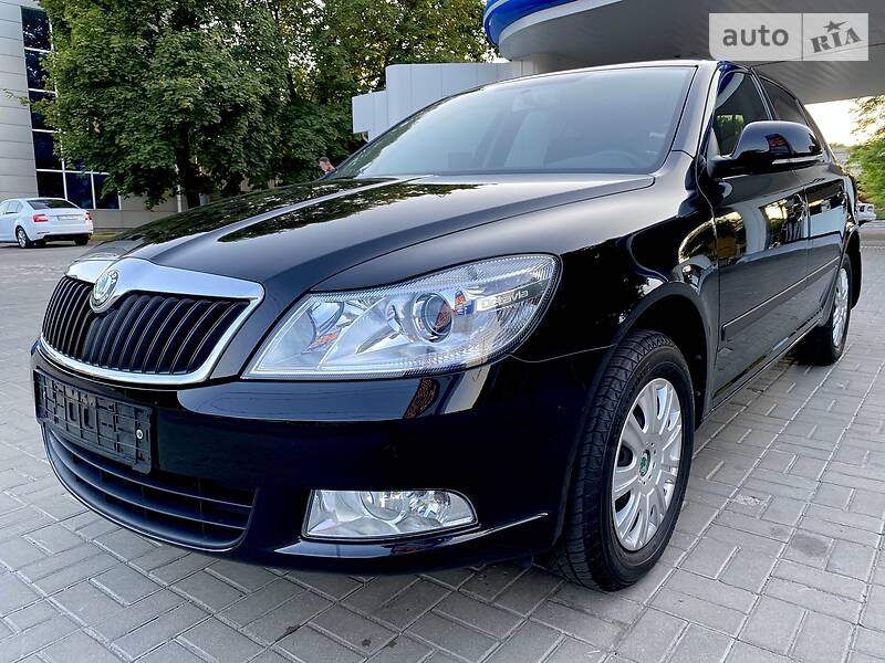 Седан Skoda Octavia 2012 в Днепре