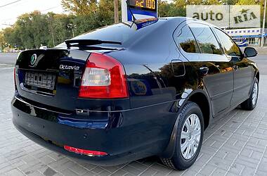 Седан Skoda Octavia 2012 в Днепре