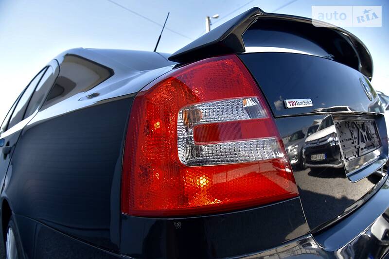 Седан Skoda Octavia 2009 в Дрогобичі
