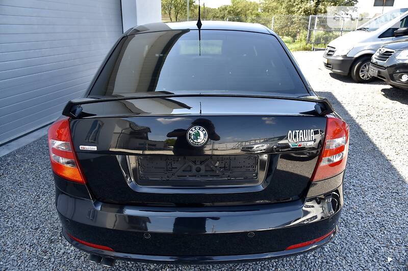 Седан Skoda Octavia 2009 в Дрогобичі