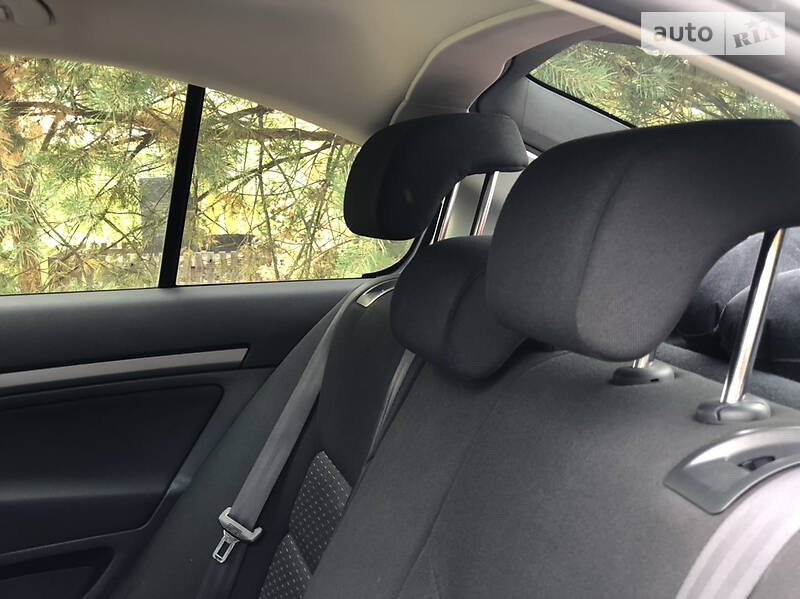 Седан Skoda Octavia 2009 в Дрогобичі