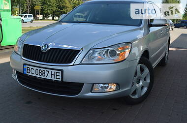 Седан Skoda Octavia 2011 в 