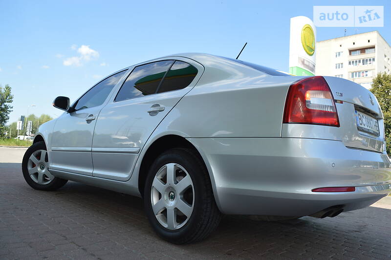 Седан Skoda Octavia 2011 в Дрогобичі