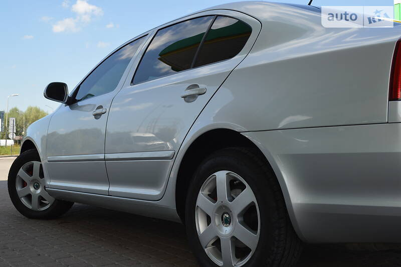 Седан Skoda Octavia 2011 в Дрогобичі