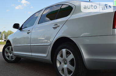 Седан Skoda Octavia 2011 в 