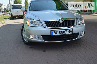 Седан Skoda Octavia 2011 в 