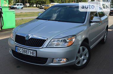 Седан Skoda Octavia 2011 в 