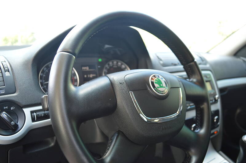 Седан Skoda Octavia 2011 в Дрогобичі
