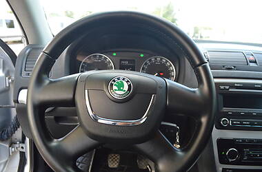 Седан Skoda Octavia 2011 в 