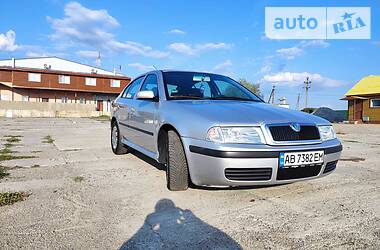 Хэтчбек Skoda Octavia 2003 в Мурованых Куриловцах