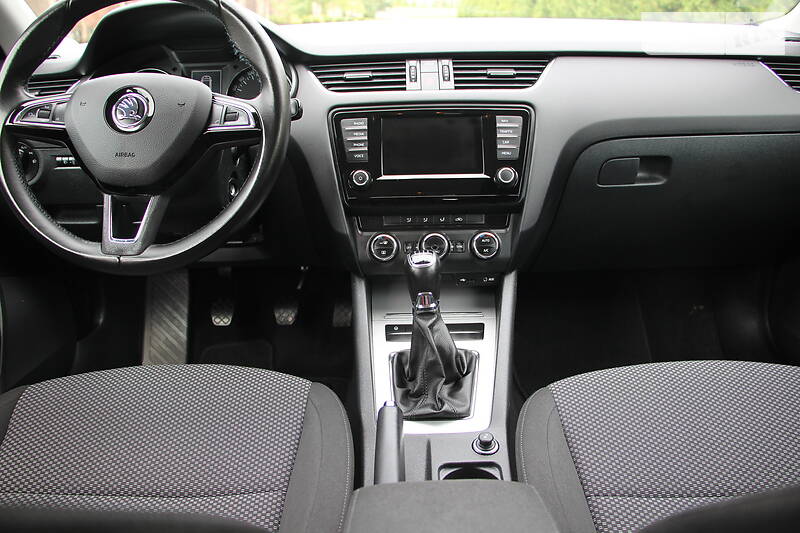 Універсал Skoda Octavia 2016 в Рівному