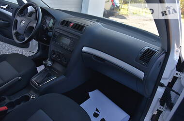 Універсал Skoda Octavia 2009 в 