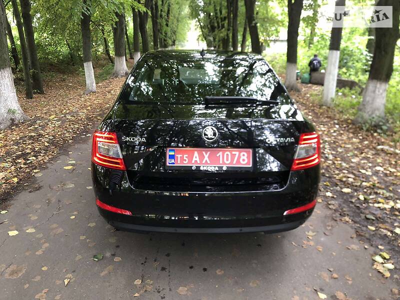 Седан Skoda Octavia 2015 в Козятині