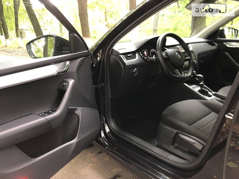 Седан Skoda Octavia 2015 в Козятині