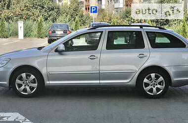 Універсал Skoda Octavia 2011 в 