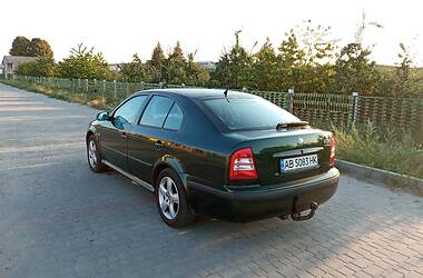 Лифтбек Skoda Octavia 2003 в Ильинцах