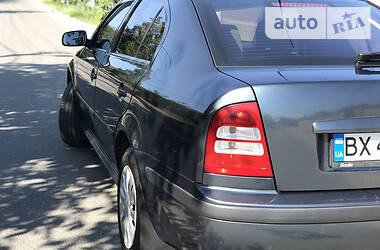 Седан Skoda Octavia 2006 в 