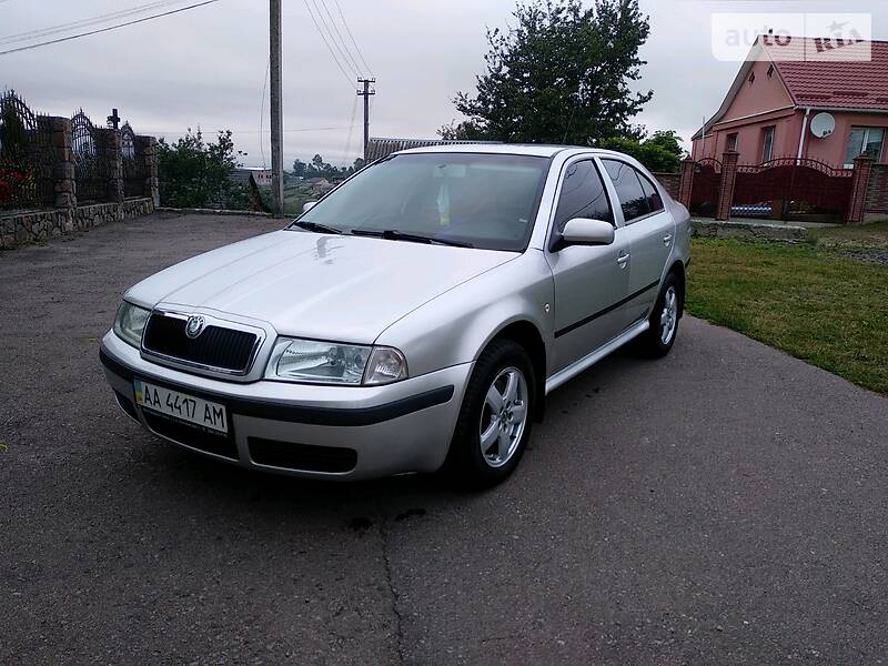 Ліфтбек Skoda Octavia 2004 в 