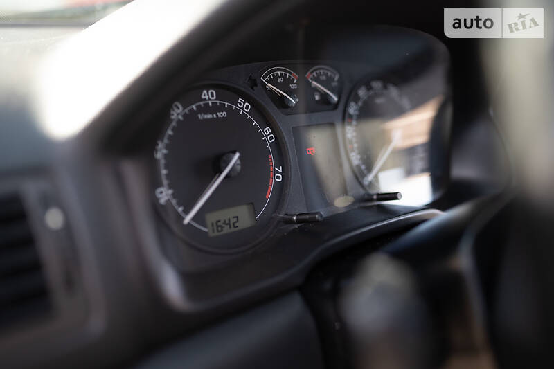 Ліфтбек Skoda Octavia 2003 в Києві