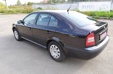 Хэтчбек Skoda Octavia 2008 в Владимир-Волынском