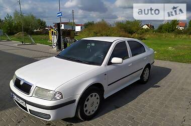 Седан Skoda Octavia 2001 в Самборе