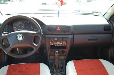 Хэтчбек Skoda Octavia 2003 в Киеве