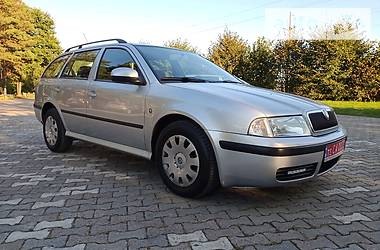 Универсал Skoda Octavia 2010 в Луцке