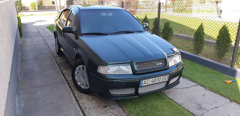 Лифтбек Skoda Octavia 2002 в Червонограде