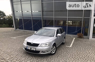 Универсал Skoda Octavia 2010 в Ужгороде