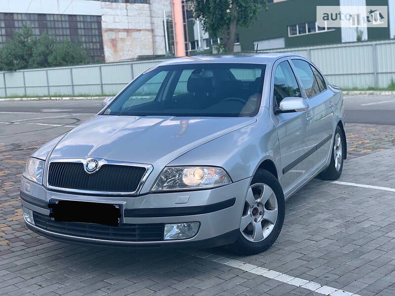 Седан Skoda Octavia 2005 в Киеве