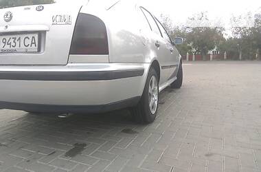 Седан Skoda Octavia 1999 в Ужгороде